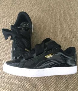 Puma Women's 🖤🩶Basket Heart Sneakers🖤🩶