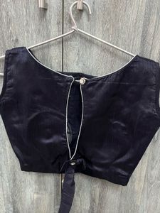 Elegant Black Embroidered Blouse