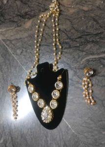 Exquisite Gold-Toned Indian Jewelry Set