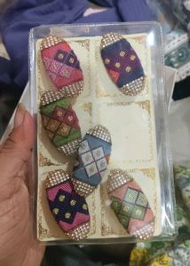 Ethnic saree pins