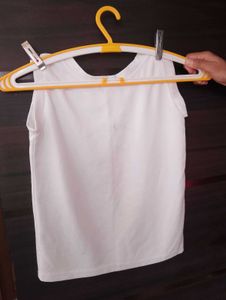 Cute Face Print Sleeveless Top