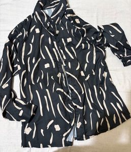 Abstract Print Button-Up Shirt