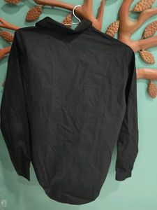 Cute Graphic Print Black Shirt