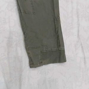 Cargo Capri Pants