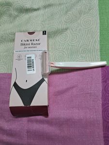 Mamaearth Hair Removal Cream &amp;Carmesi Bikini Razor
