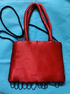 Traditional Bag With One Compartment