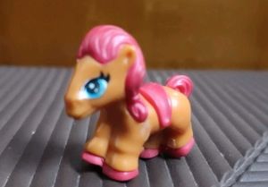 3 kinderjoy animal toys