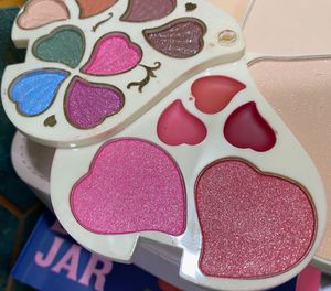 Cute Flower Makeup Palette