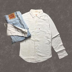Levi's Button-Up Shirt