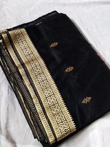 Black 🖤 sarees