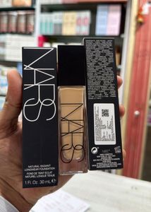 NARS NATURAL RADIENT FOUNDATION