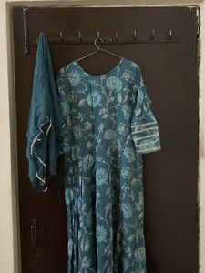Elegant Teal Floral Kurta Set