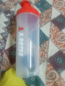 IGNYT Water Bottle( new h )