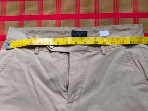 Relaxed fit Beige Trousers