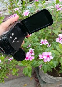 Sony HDR-CX1800E”