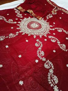 🇳🇿💫🎀 Y2K Stunning Embroidered Maroon Saree