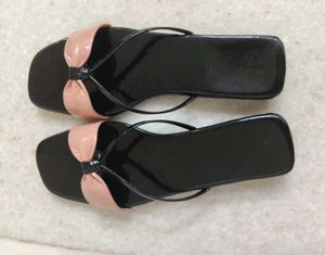 Elegant Black & Pink Sandals
