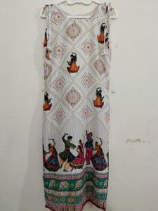 White Ethnic Kurta with Folk Dance Print