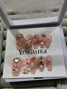Press-On Nail Set