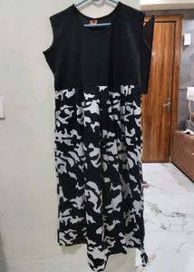 Stylish Black &amp; White Midi Dress