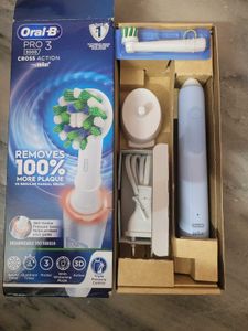 Oral-B Pro 3,  Rechargeable Toothbrush