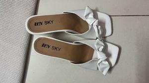 Stylish White Bow Sandals and Kajal combo