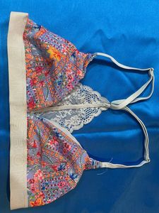 Pretty Floral Lace Bralette