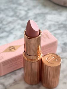 Charlotte tilbury Pillow Talk lipstick