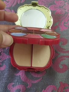 Mini Makeup Kit With Brush