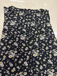 Zink London Sweetheart Daisy Floral Print Midi Dre