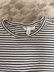 H&amp;M Striped Cropped T-Shirt