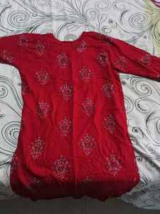 Red Kurti