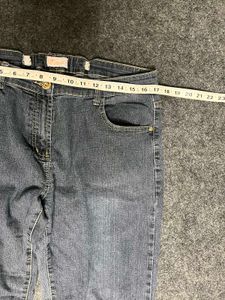 Classic Grey Denim Capris Pants