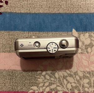 Samsung D760 Digital Camera