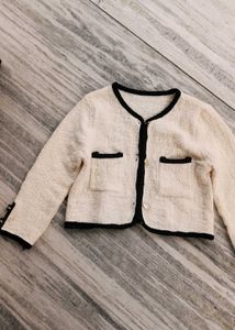 Classic Tweed Cropped Jacket with black border