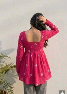 Beautiful Pink Embroidered Kurta