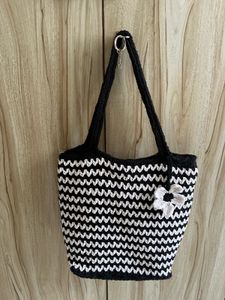 Chic Crochet Shoulder Bag