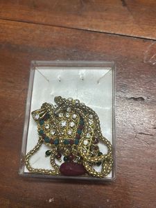 Heart Shape Kundan Necklace Set