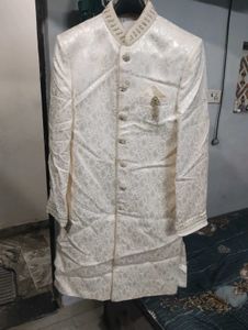 Men's Elegant Brocade Sherwani