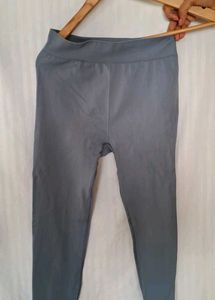 Comfortable Grey Leggings