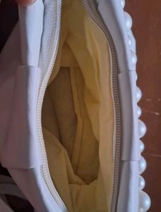 Chic White Ruched Shoulder Bag with Pearl Handle