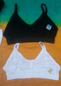 Bras - Black &amp; White - Size 32