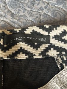 Monochromatic Diamond Pattern Skirt Eur S