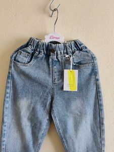 Unisex Cute Light Wash Denim boyfriend Jeans