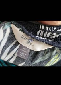Tropical Print Button-Up Tunic Top