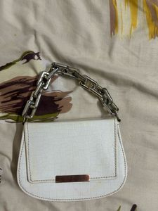 Chic White Croc Embossed Clutch Bag