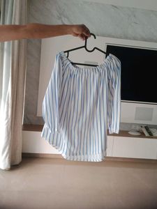 Chic Off-the-Shoulder Striped Blouse