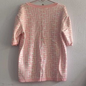 Chic Pink &amp; White Patterned top