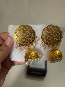 🆕 “ZAVERI PEARLS” Gold Tone Cut-work Jhumkas