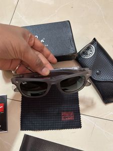 Ray-Ban Sunglasses with Case